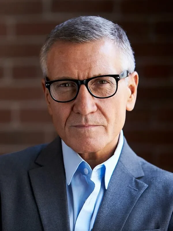 imgi_2_head-and-shoulders-portrait-of-mature-businessman-PXMKX9B-rbdxdpvjbmvyxec7p5trjv6mvz0zcp6kt3r5bxj0ao